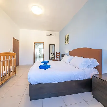 Holiday home Dar Tal-moghoz Xewkija